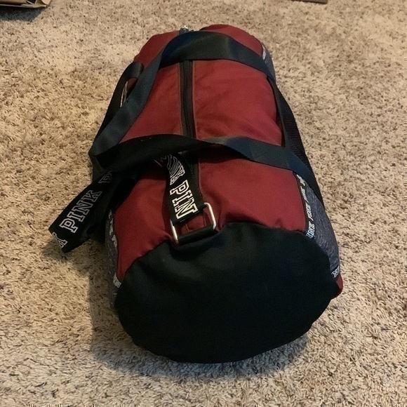 Pink Victoria’s Secret Gym Duffle Weekender Bag - Picture 9 of 16